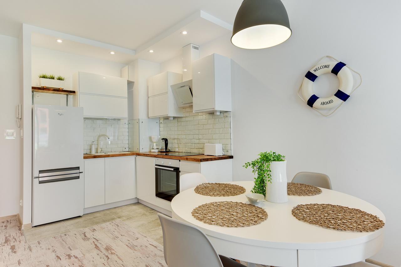 Aura Island Apartments Old Town Гданск Екстериор снимка