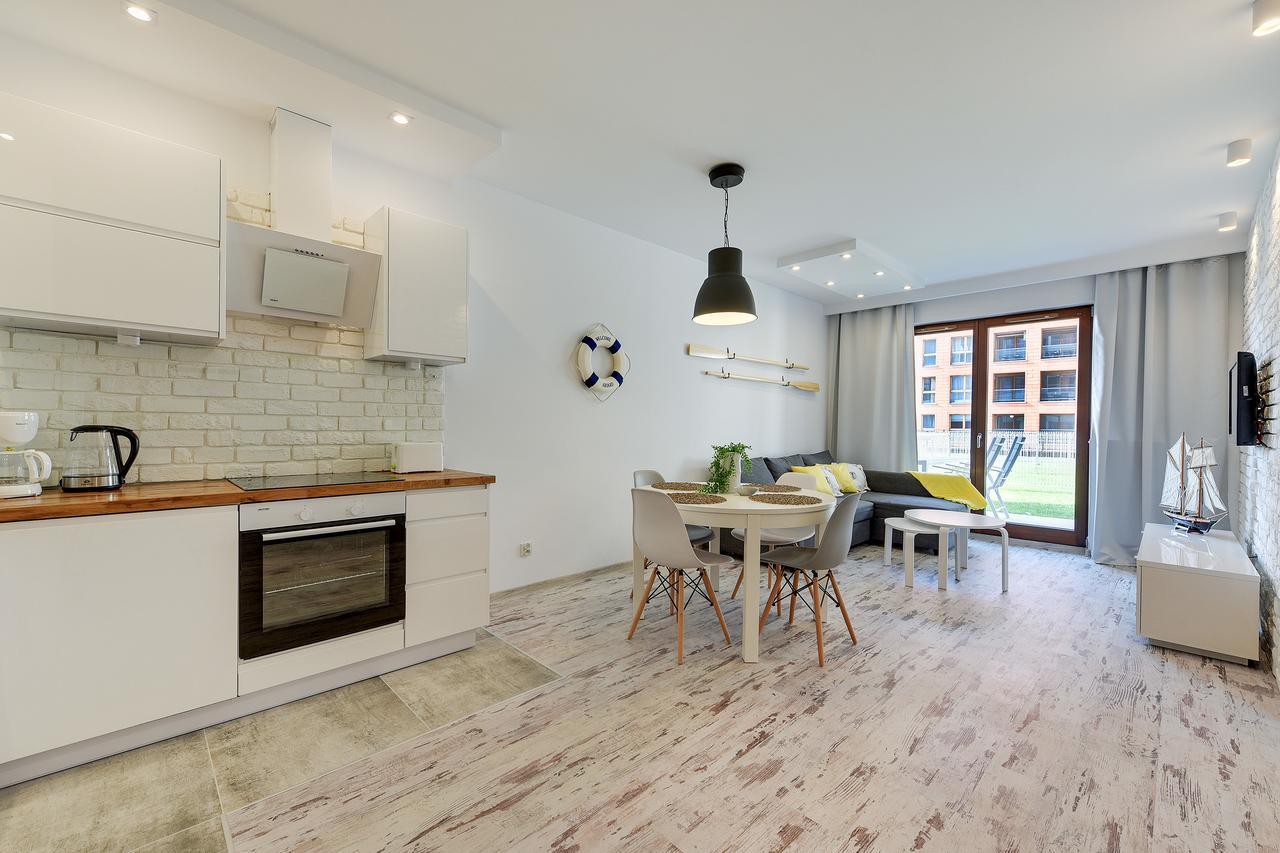 Aura Island Apartments Old Town Гданск Екстериор снимка