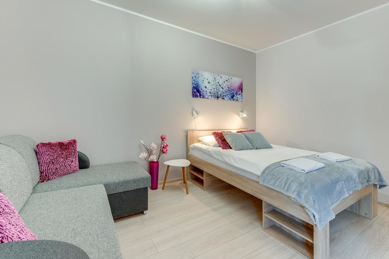 Aura Island Apartments Old Town Гданск Екстериор снимка