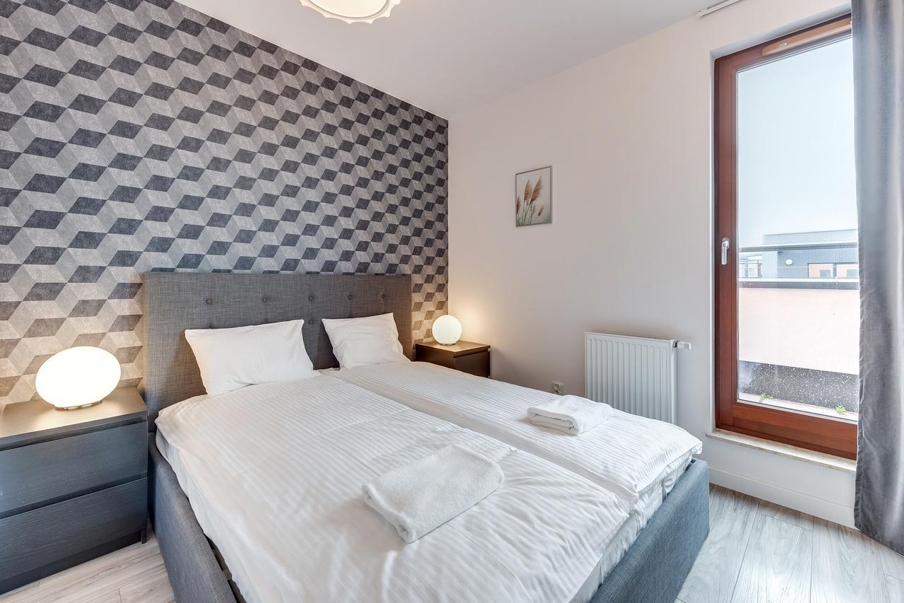 Aura Island Apartments Old Town Гданск Екстериор снимка