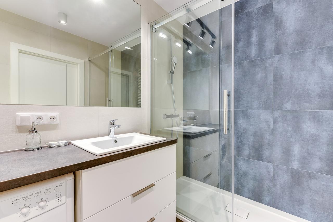 Aura Island Apartments Old Town Гданск Екстериор снимка